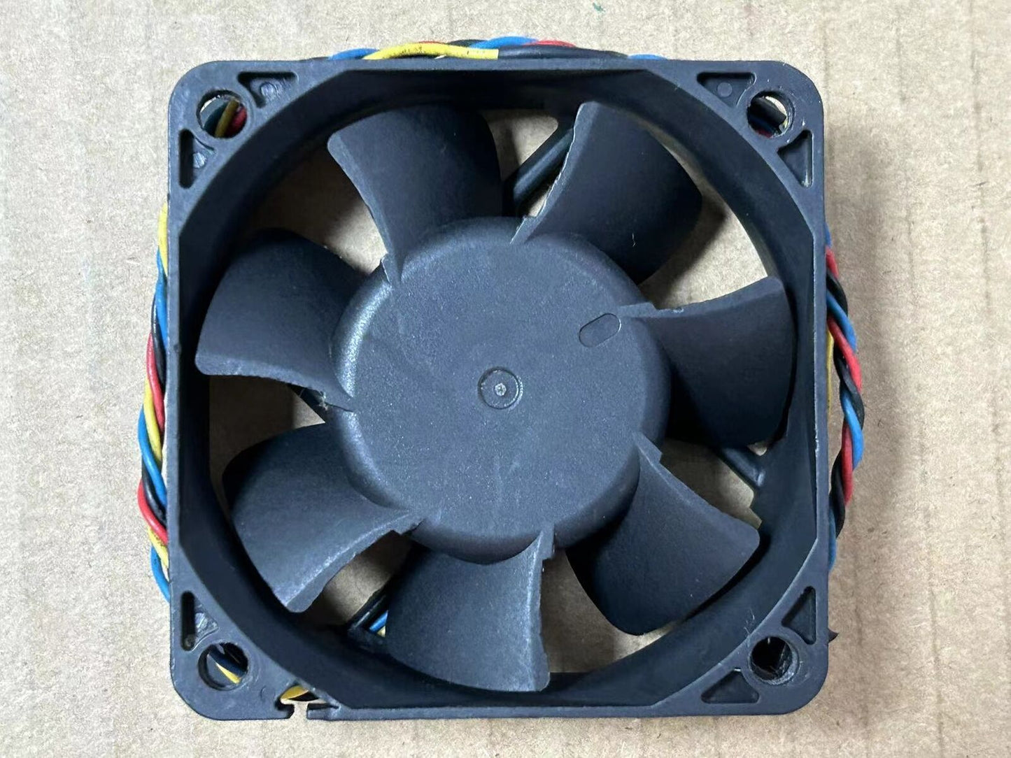 new 1PC FOXCONN PVA060F12Q -P01-AE 12V 0.20A PWM Temperature Control Cooling Fan