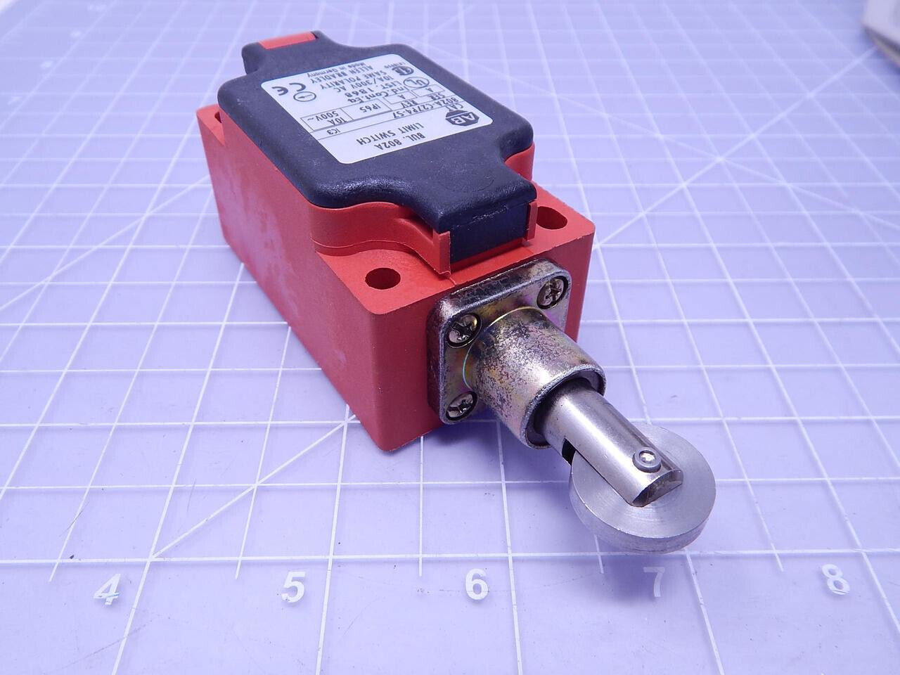 Allen Bradley Allen Bradley 802a-c27p4-s7 Limit Switch T114674 Limit Switch - ALLEN BRADLEY