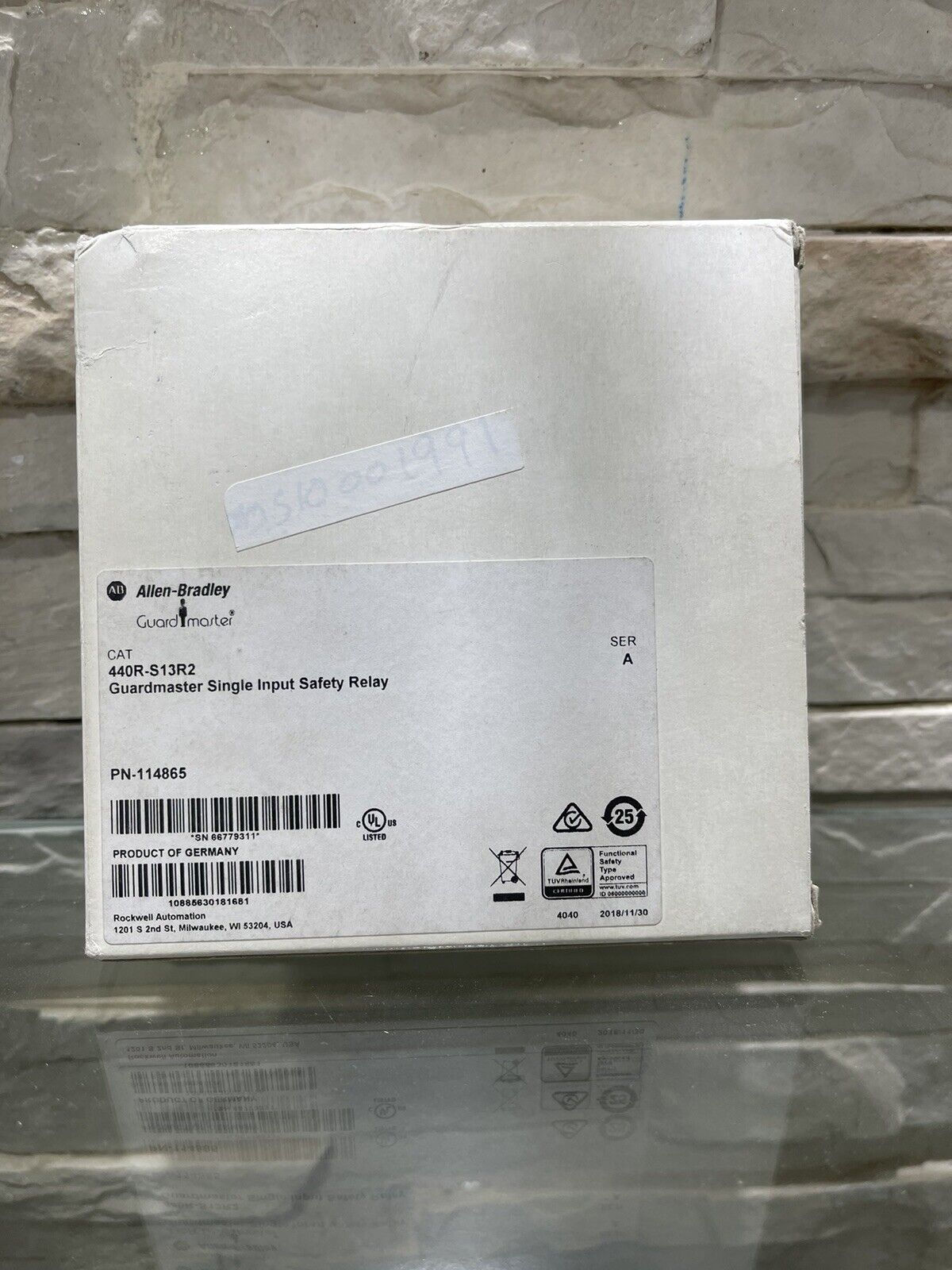 Allen Bradley 440R-S13R2 Safety Relay - ALLEN BRADLEY