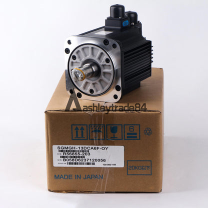 new ONE  YASKAWA SGMGH-13DCA6F-OY SERVO MOTOR