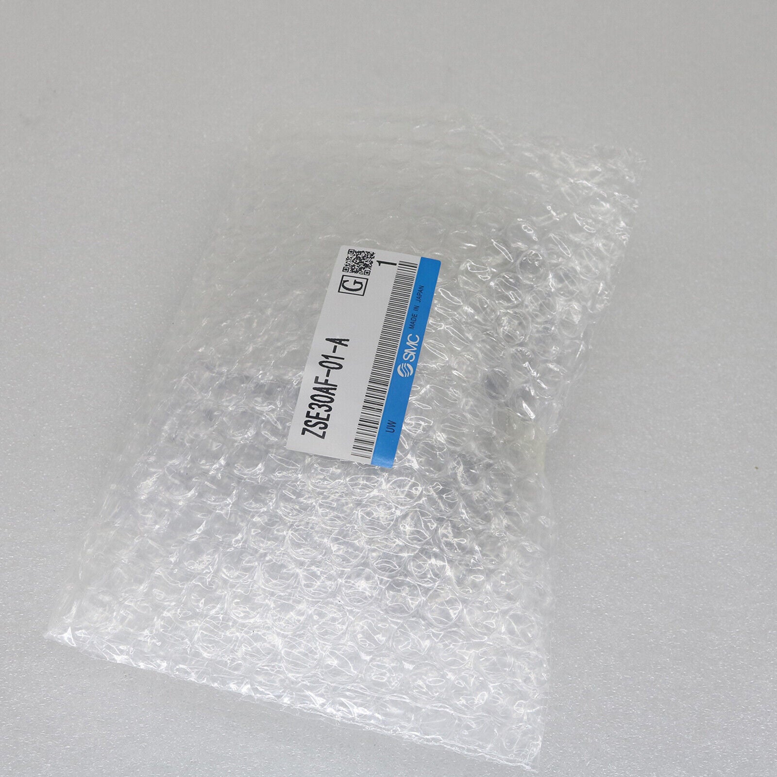 1 PC SMC ZSE30AF-01-A Pressure Switch - SMC