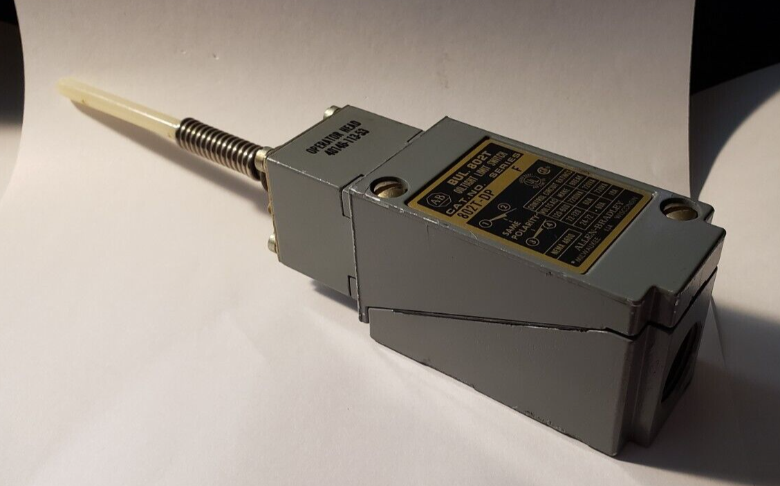 Allen-Bradley PLC 802T-DP (802TDP) - High-Performance Industrial Automation Controller with 4-20mA I/O, 16-bit Resolution, and 24V Power Supply - ALLEN-BRADLEY