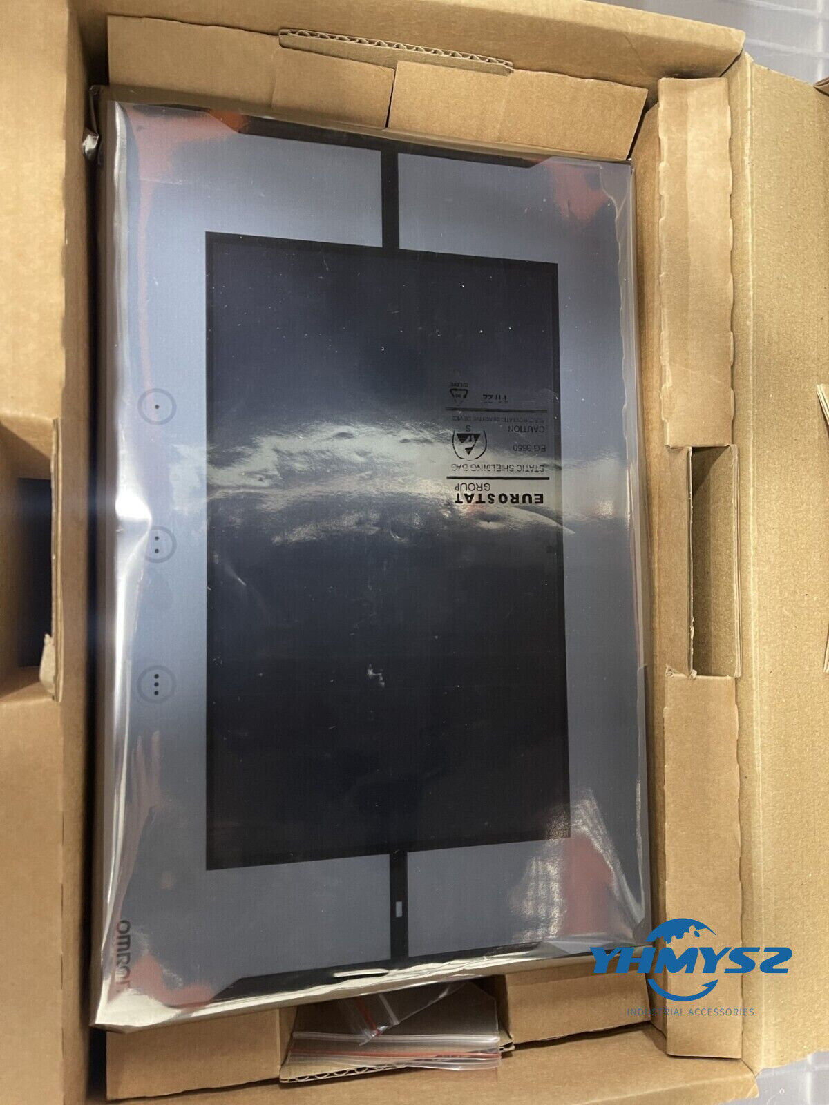 new 1PC Omron NA5-9W001S-V1 Touch Screen In Box ping - OMRON