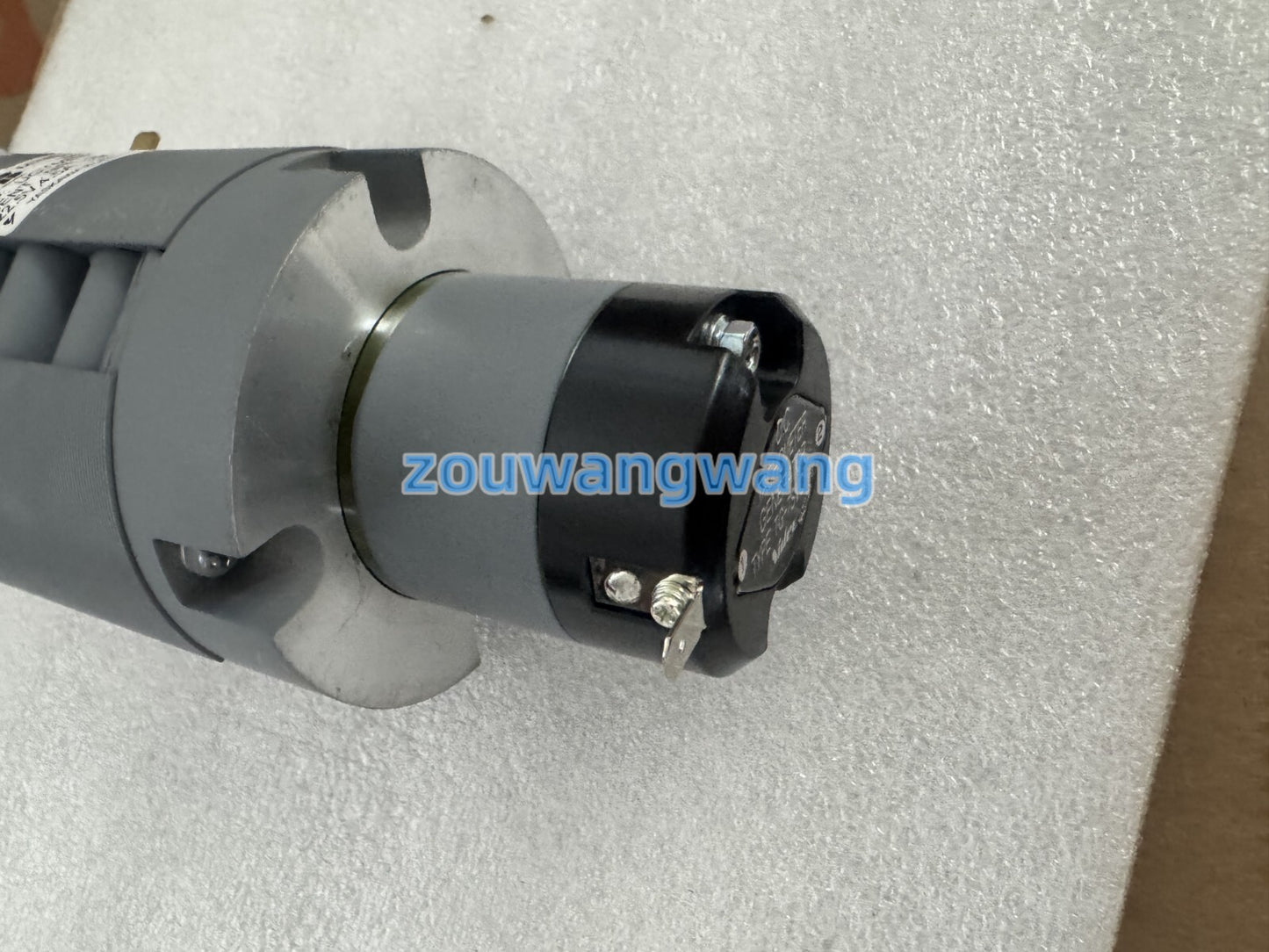 new ABB UGTMEM-03LBB11 UGTMEM03LBB11 Servo Motor