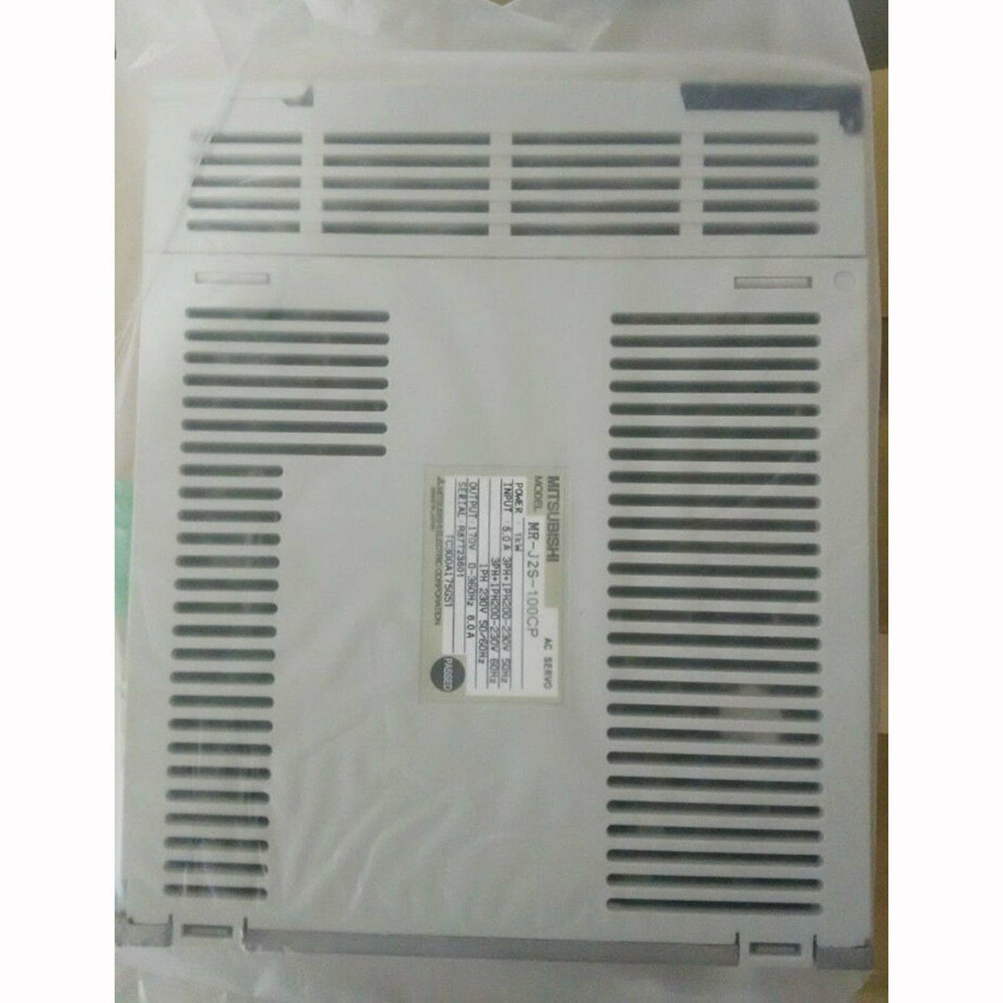 Mitsubishi MR-J2S-100CP servo drive 1PC IN BOX one year - MITSUBISHI