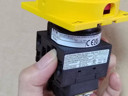 new 1PC EATON MOLELLER T0-2-1/EA/SVB Fast