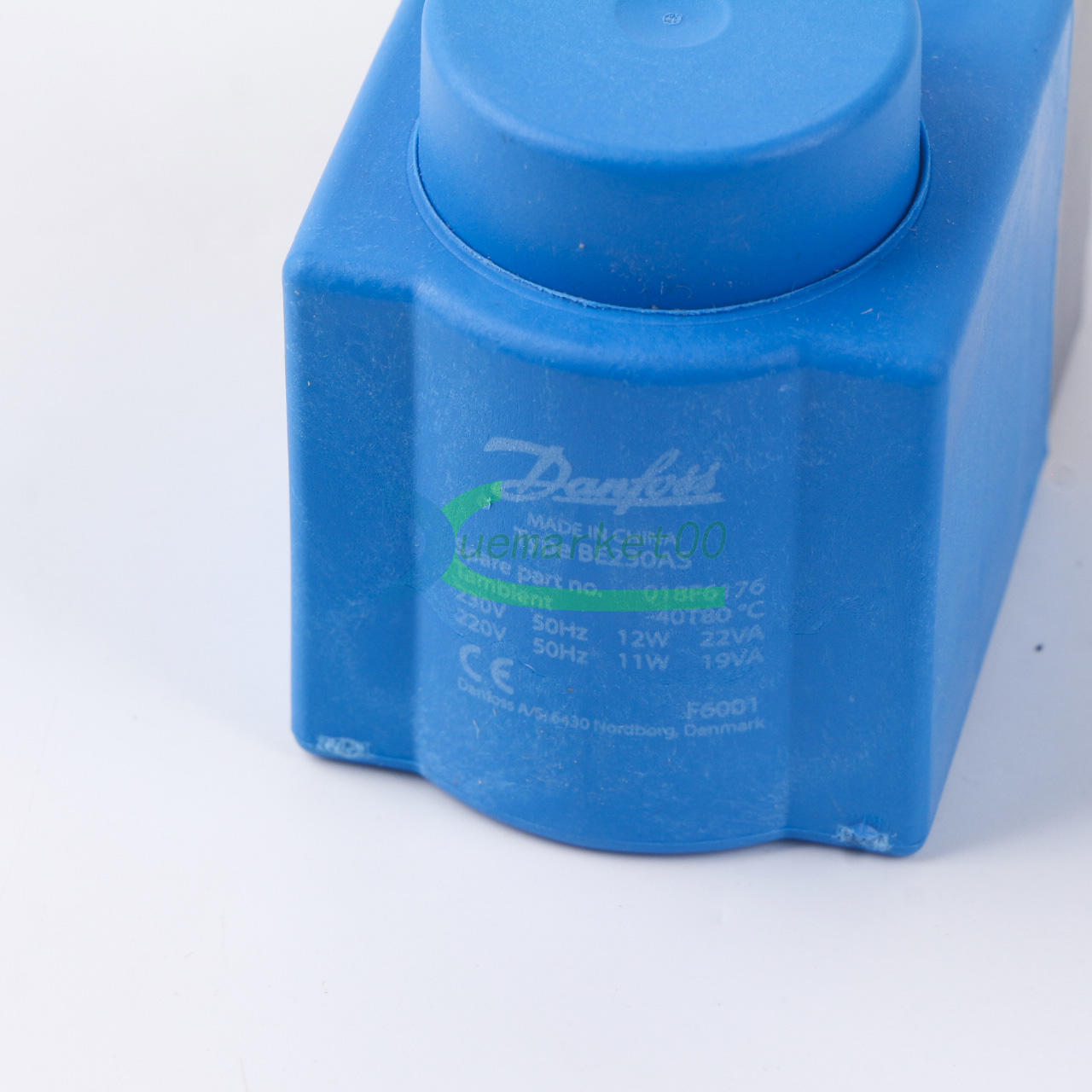 new 1pcs In Box Danfoss Solenoid Valve Coil 018F6701 - DANFOSS