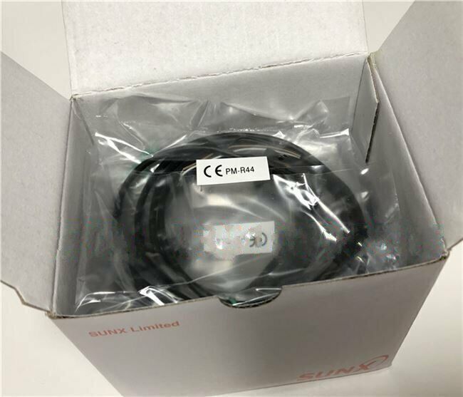 Panasonic PM-R44P SUNX Photoelectric Switch - PANASONIC