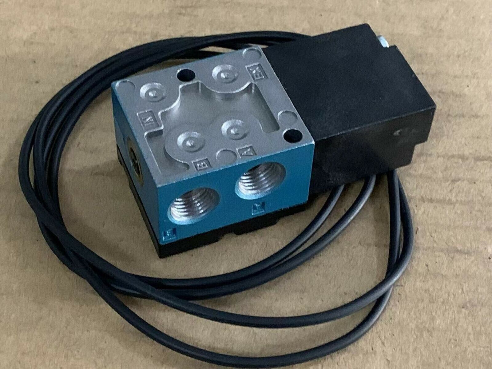 new 1PC MAC Solenoid Valve 45A-AA1-DBCA-1BA - MAC