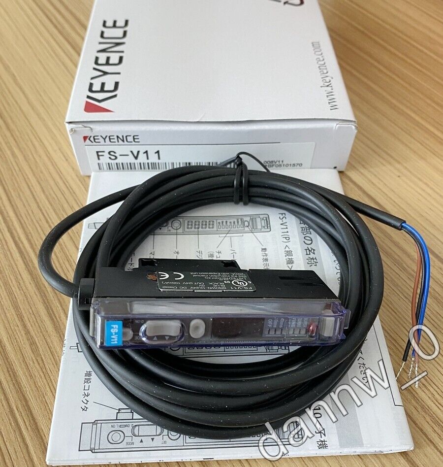 KEYENCE FS-V11 Fiber Optic Sensor Amplifier - KEYENCE