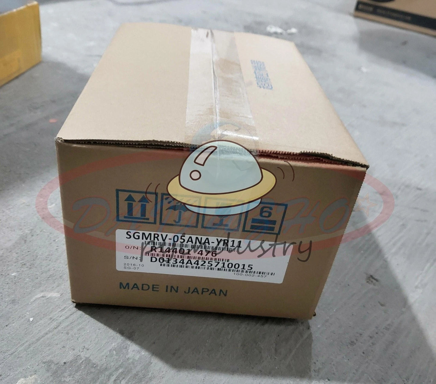 ONE SERVO MOTOR YASKAWA SGMRV-05ANA-YR11