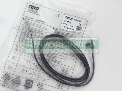 1PCS For TOYO Slot sensor photoelectric switch T74N2