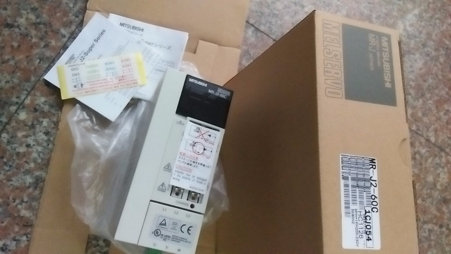 1PC MITSUBISHI AC SERVO DRIVER MR-J2-60C MRJ260C