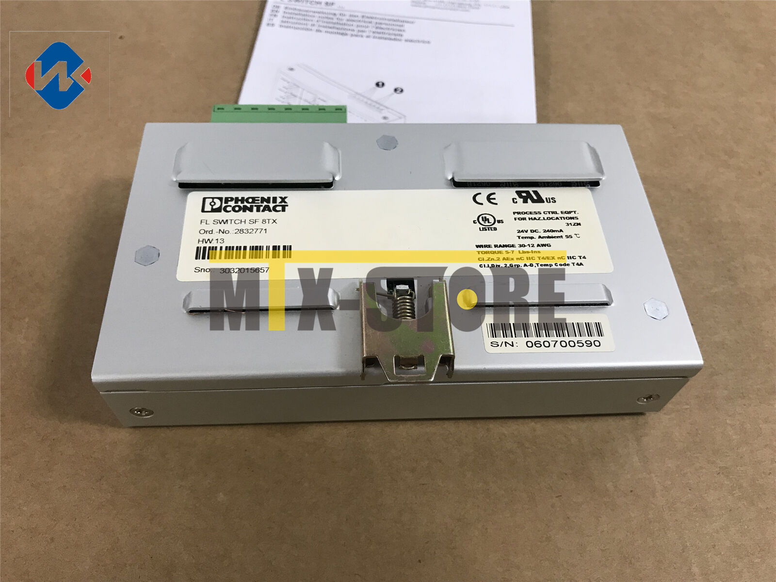 new 1PCS  IN BOX PHOENIX SWITCH FL SWITCH SF 8TX 2832771