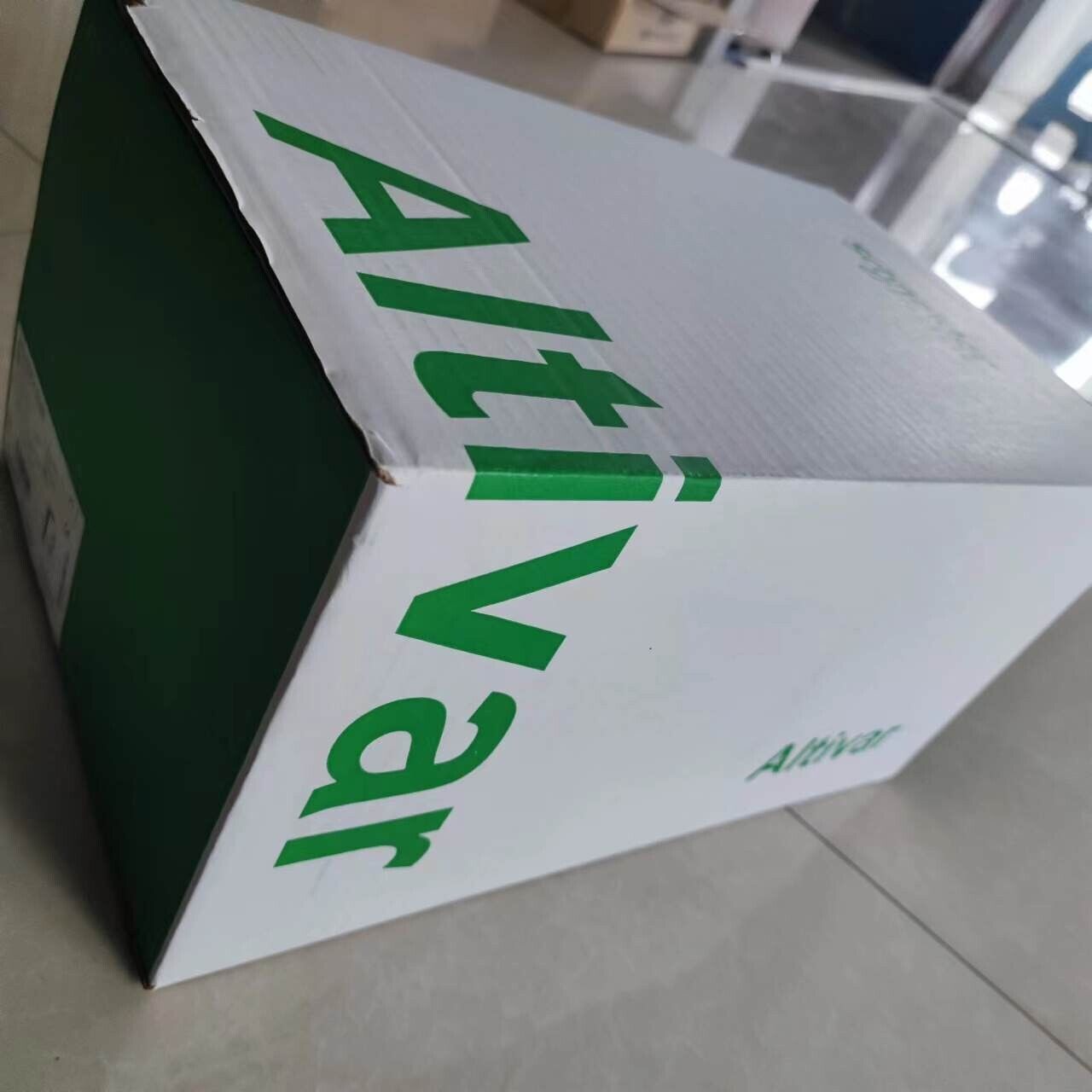 New Schneider Frequency Converter ATV320D11N4B - SCHNEIDER ELECTRIC