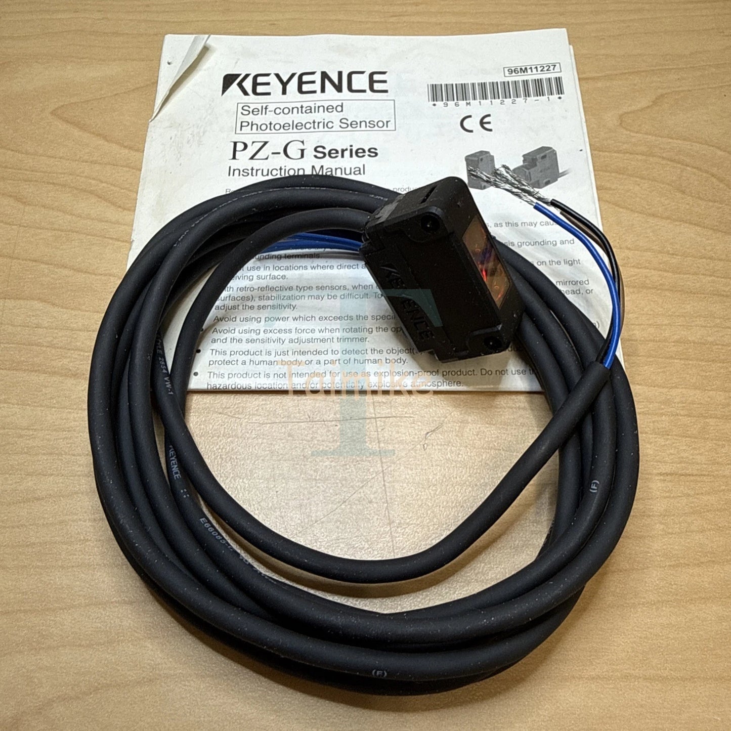 ! Keyence PZ-G41N Photoelectric Sensor