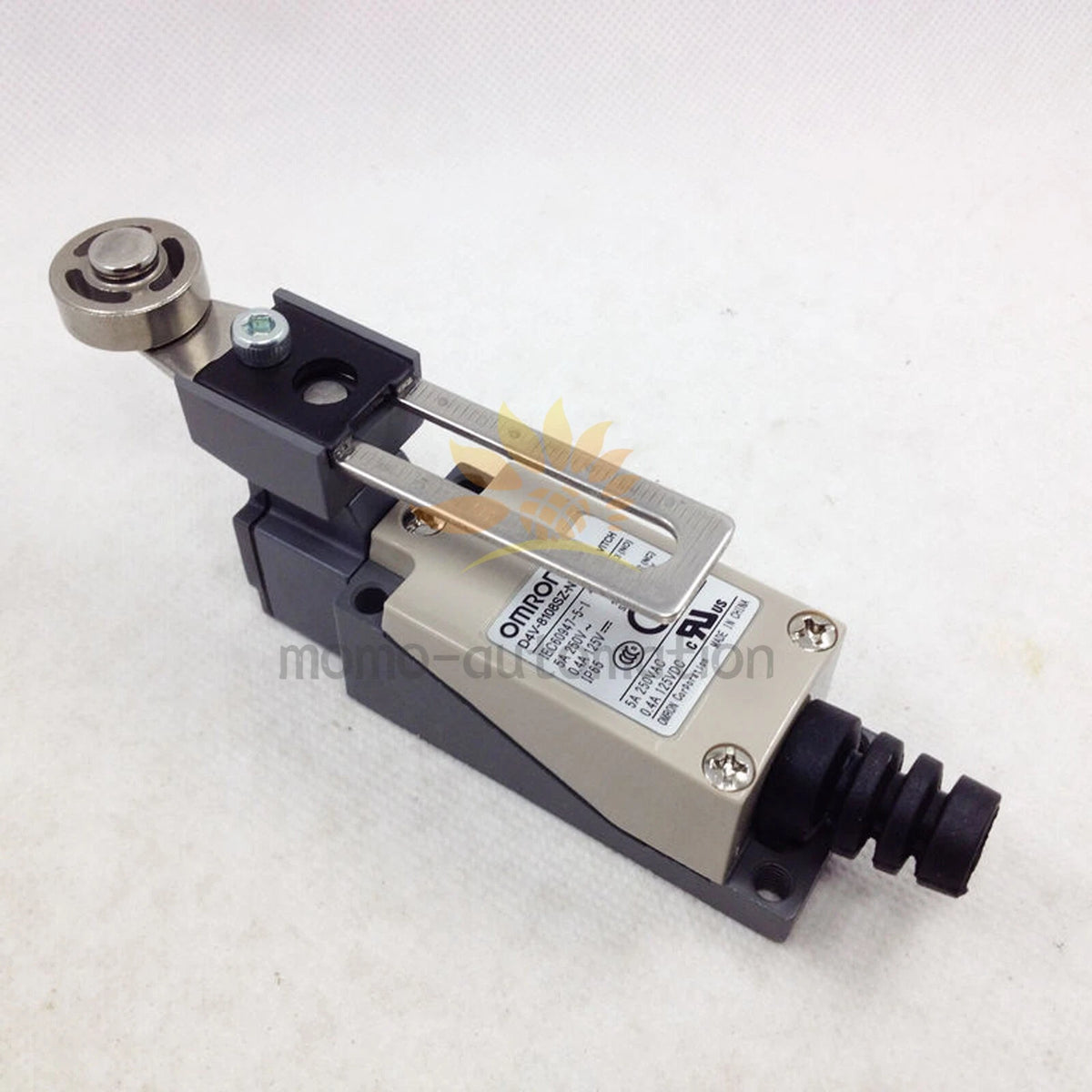 1PCS Omron D4V-8108SZ-N Limit Switch D4V8108SZN #MO