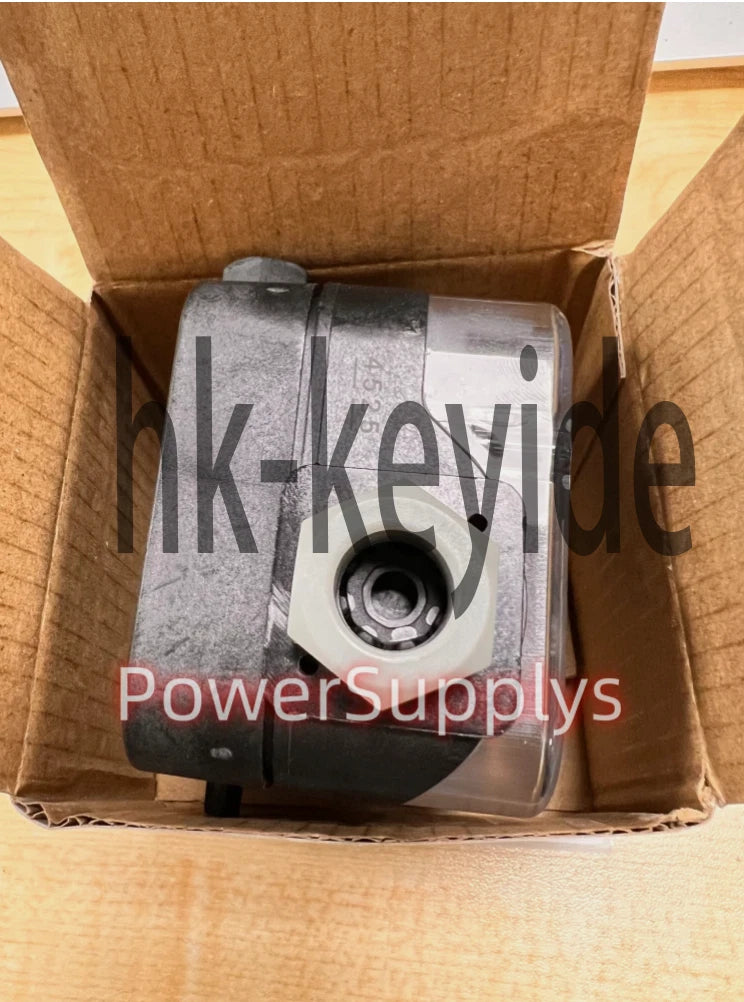 1Pcs LGW10A2P Air Pressure Switch