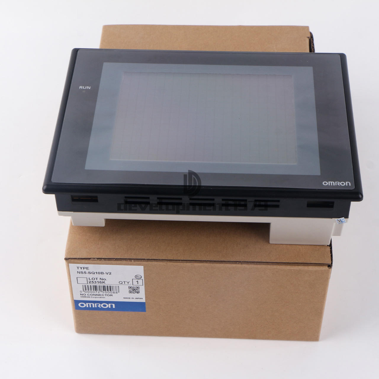 new ONE Omron NS5-SQ10B-V2 OPERATOR PANEL NS5SQ10BV2 - OMRON
