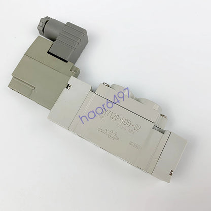 1PC SMC SY7120-5D-02 Pneumatic Valve SY71205LZD02