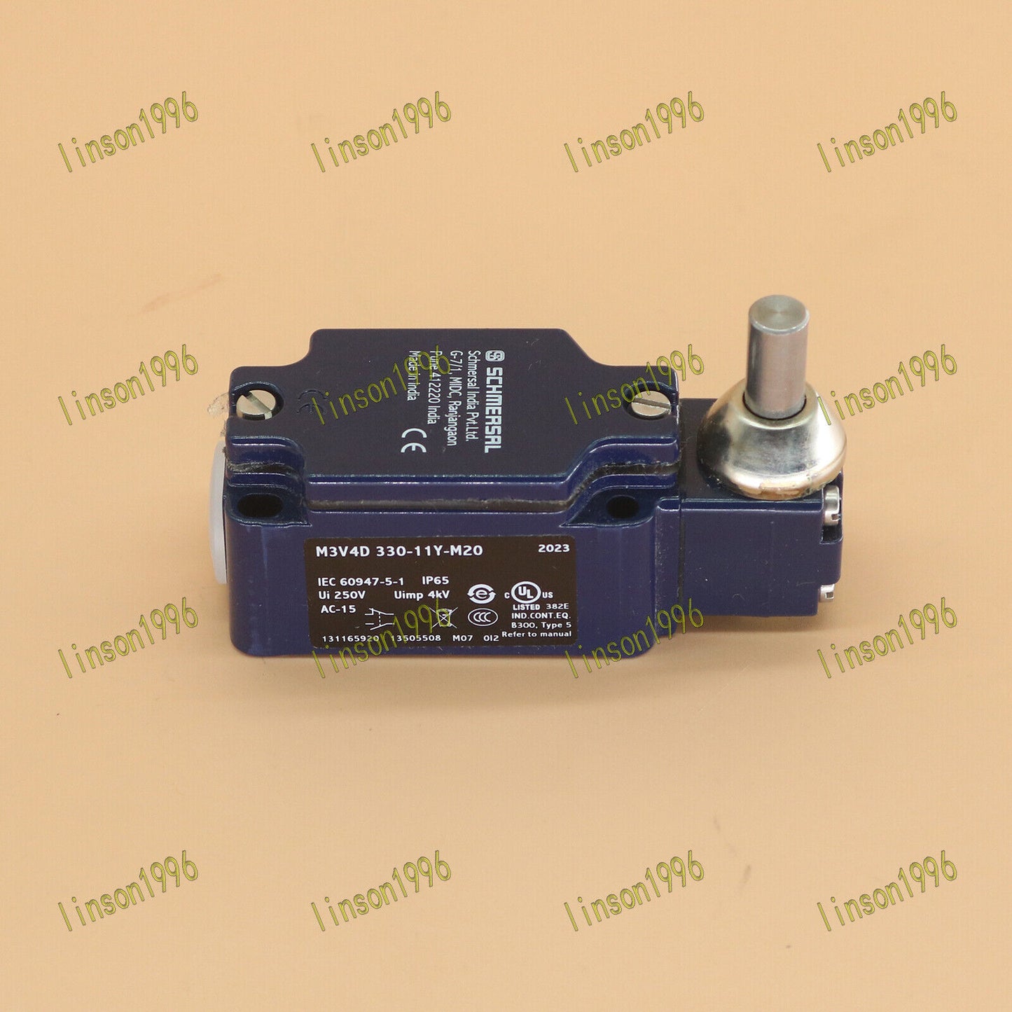 SCHMERSA Ui Travel Switch Ui 250V M3V4D 330-11Y-M20 - SCHMERSA