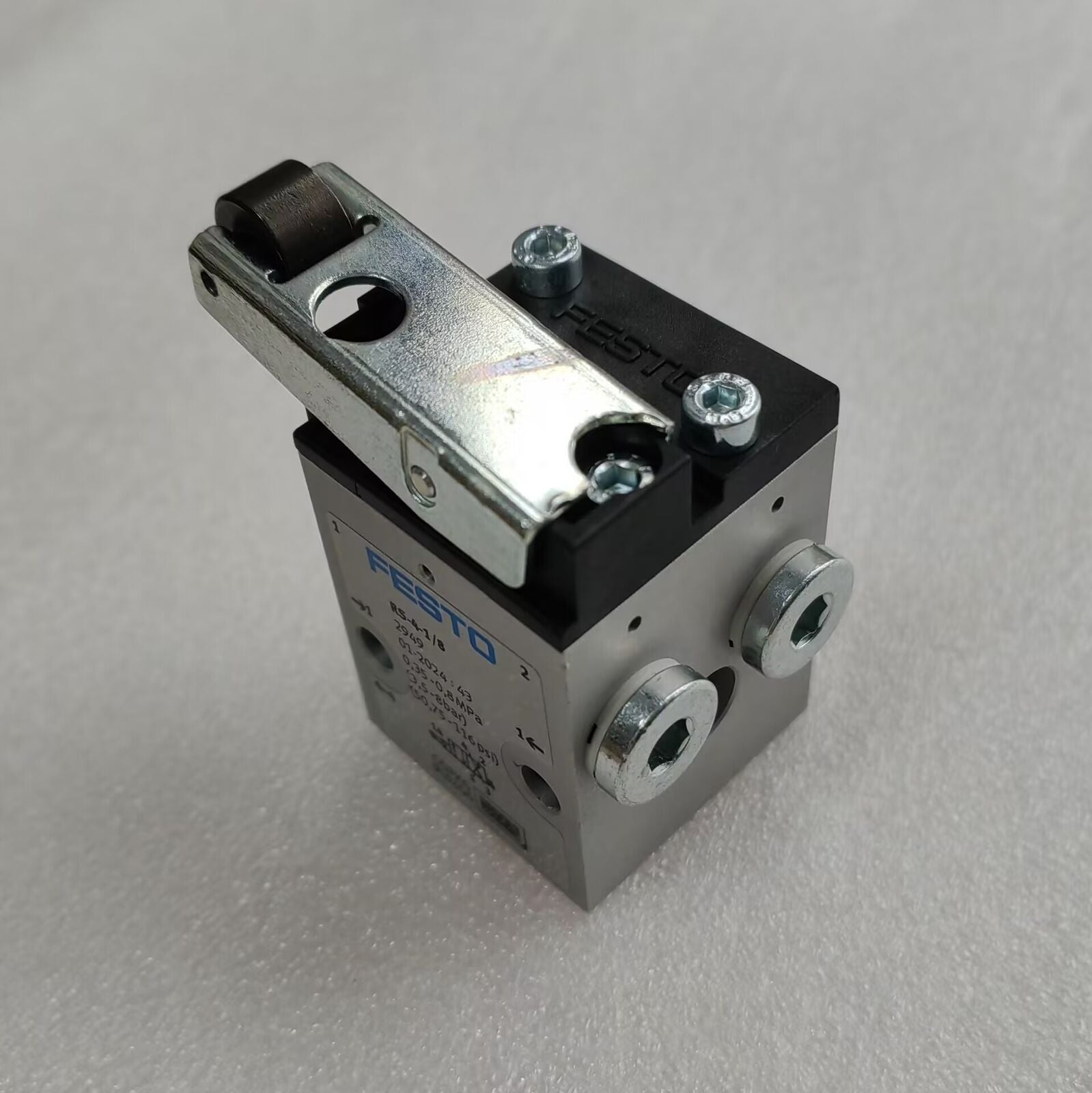 new 1PCS Mechanical Valve For FESTO RS-4-1/8 2949 Roller Lever - FESTO