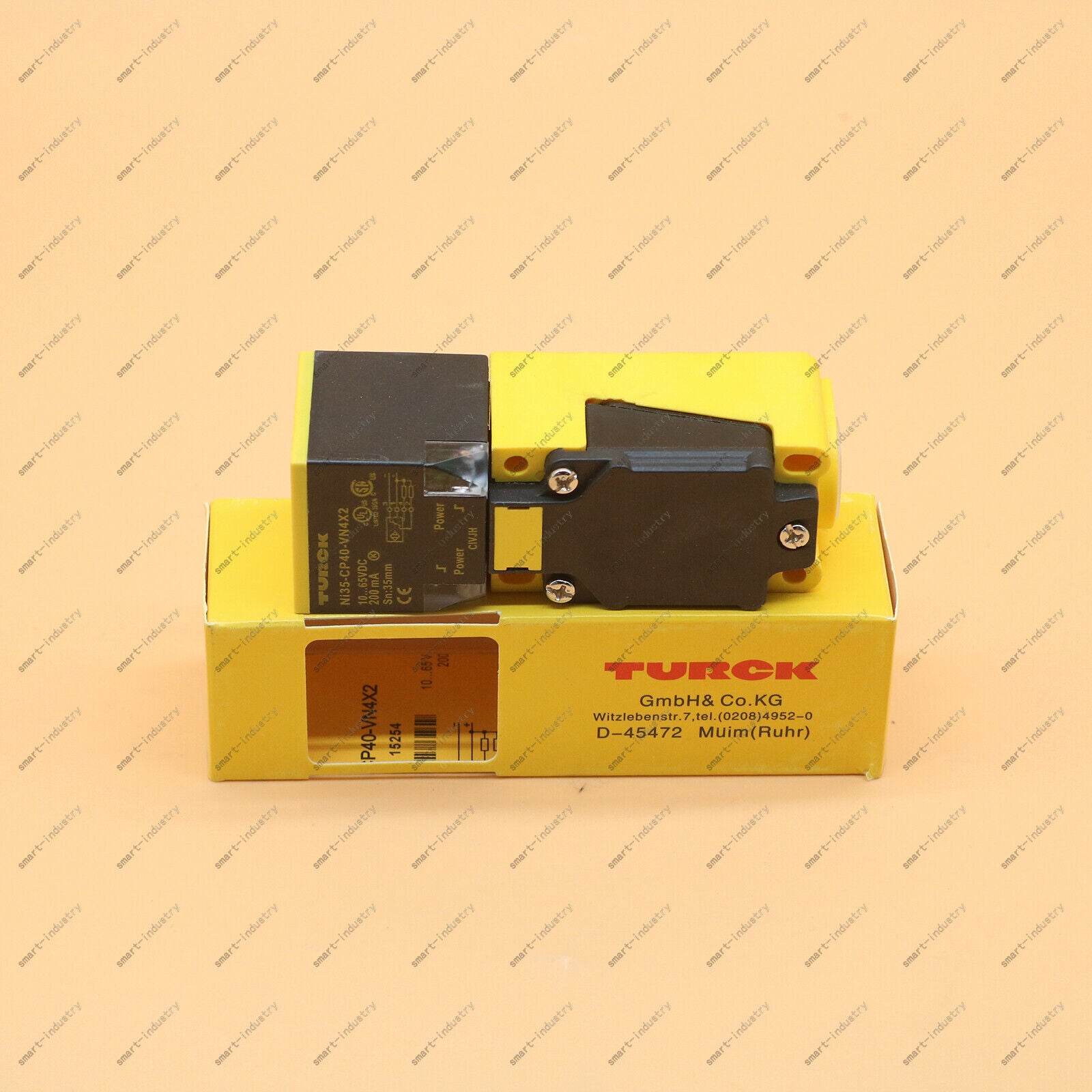 new 1 piece  turck Ni35-CP40-VN4X2 Proximity sensor ship