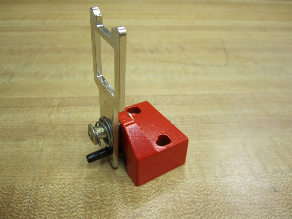 new Telemecanique XCS-Z03 Flexible Key-Tongue XCSZ03 074537 - TELEMECANIQUE