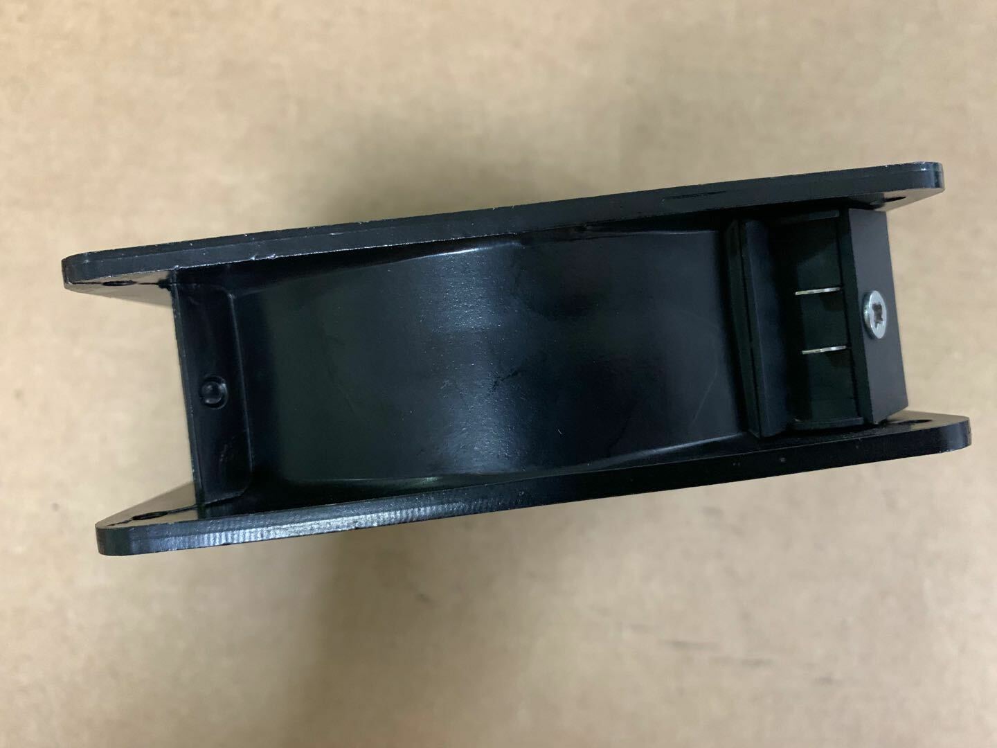 new 1PC HUITONG HT-A12038D220 220-240V 12038 0.1-0.16A Cabinet Cooling Fan