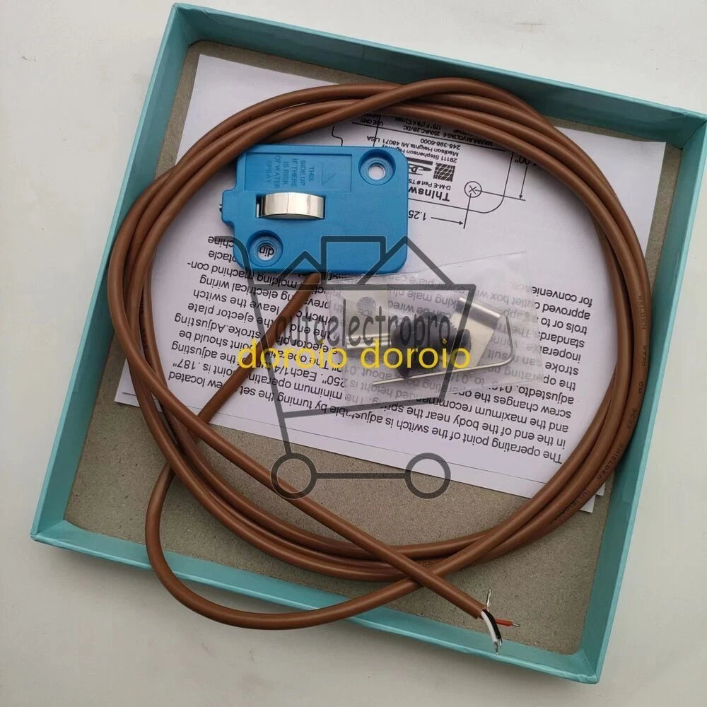 1PCS travel limit switch TSW-2220 TSW2220 induction switch