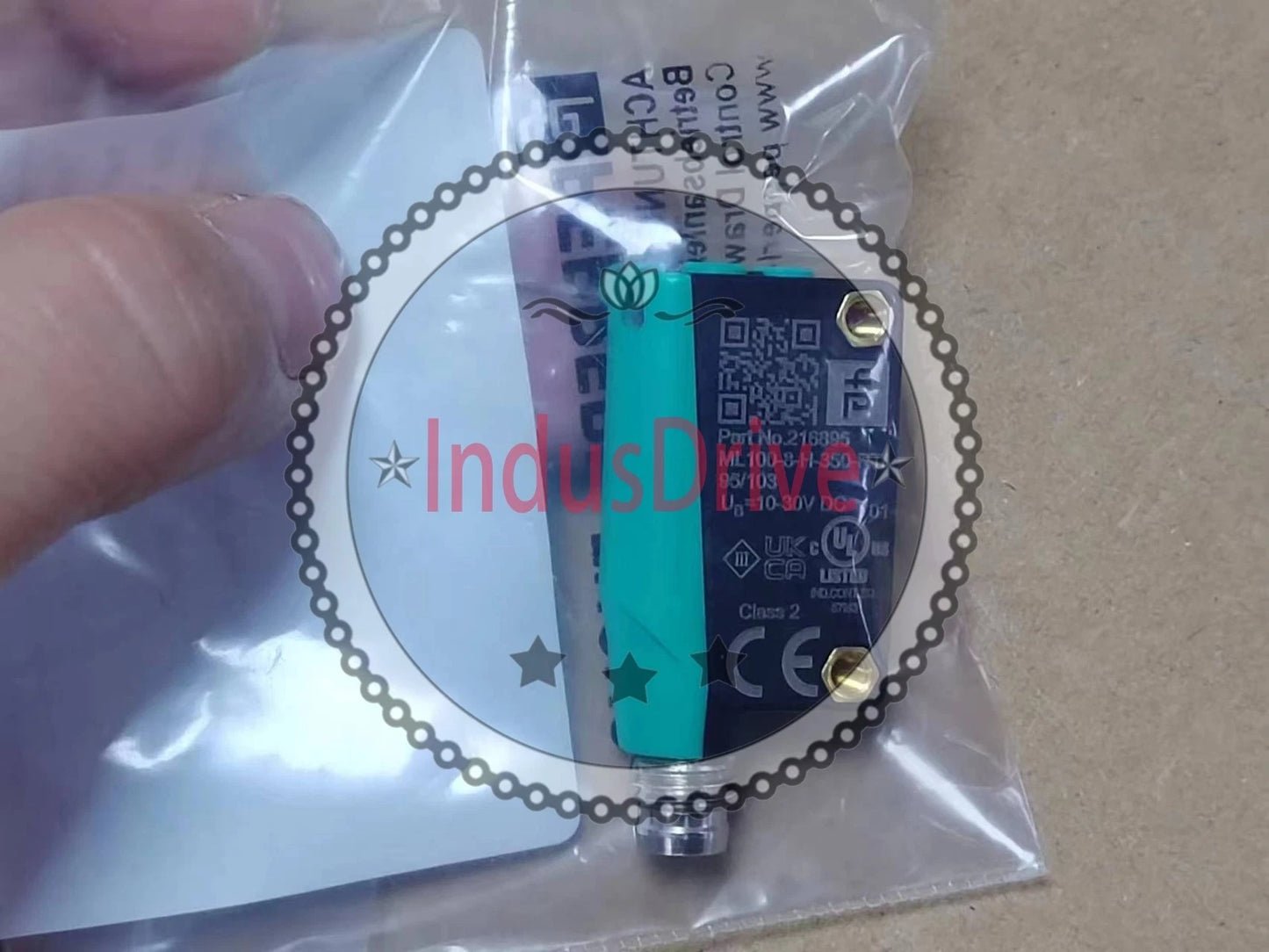 1pcs PEPPERL+FUCHS ML100-8-H-350-RT/95/103 216895 photoelectric sensor