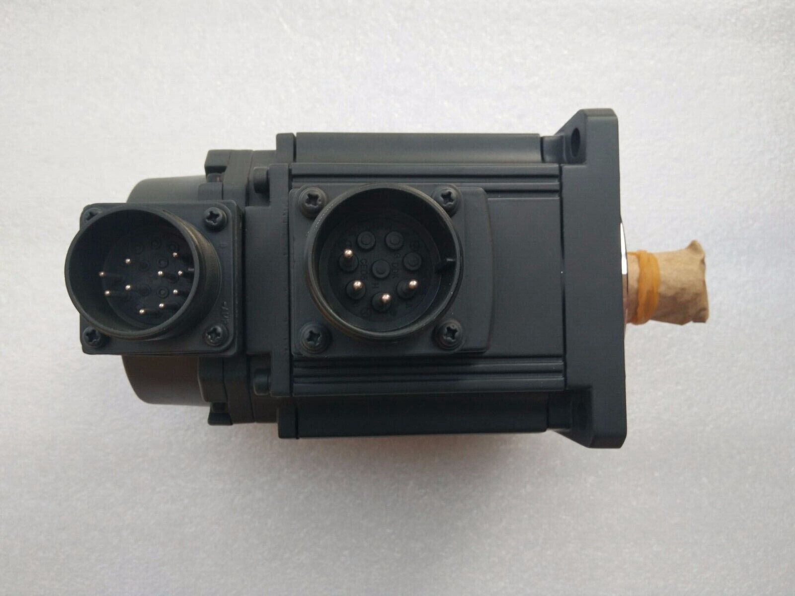 Mitsubishi HC-RFS103K Servo Motor - MITSUBISHI
