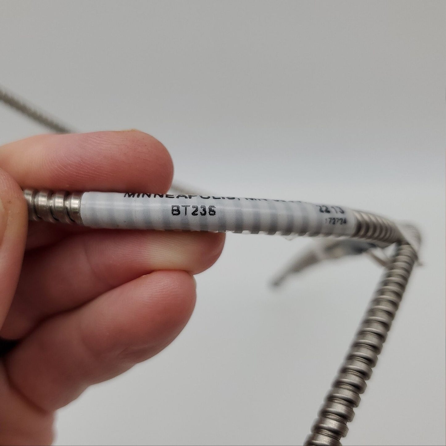 Banner Engineering BT23S Cable | Durable & Efficient | Professional Use | 23 AWG | 1000V | 100A | 300°C | Lightweight - BANNER ENGINEERING