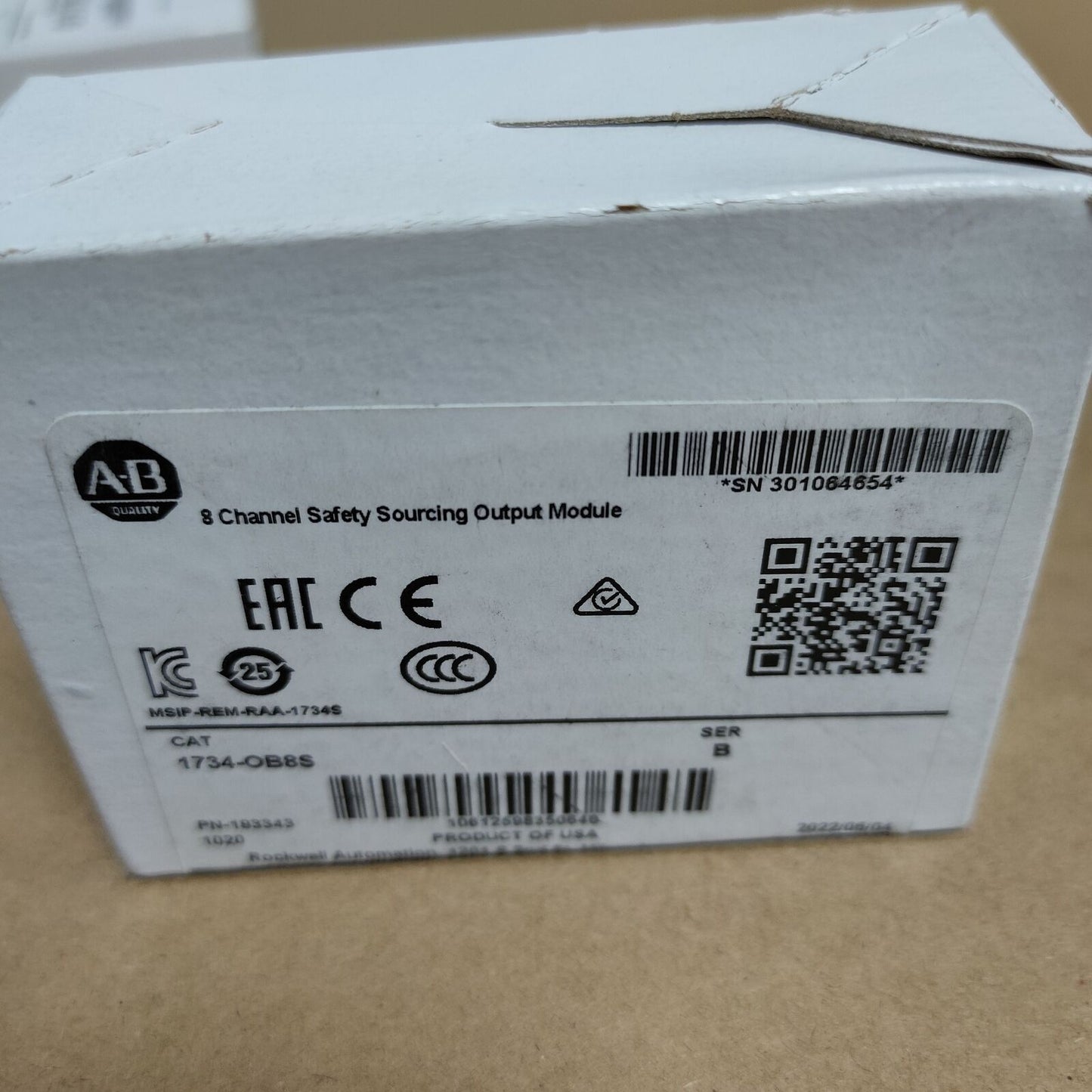 Allen-Bradley 1734-IB8S B Point 8 CH Digital Sink Safety Input Module - ALLEN-BRADLEY