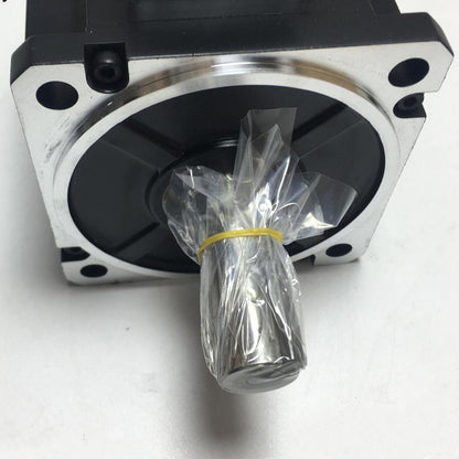 new ONE Omron R88M-K75030F-S2-Z AC Servo Motors one year - OMRON