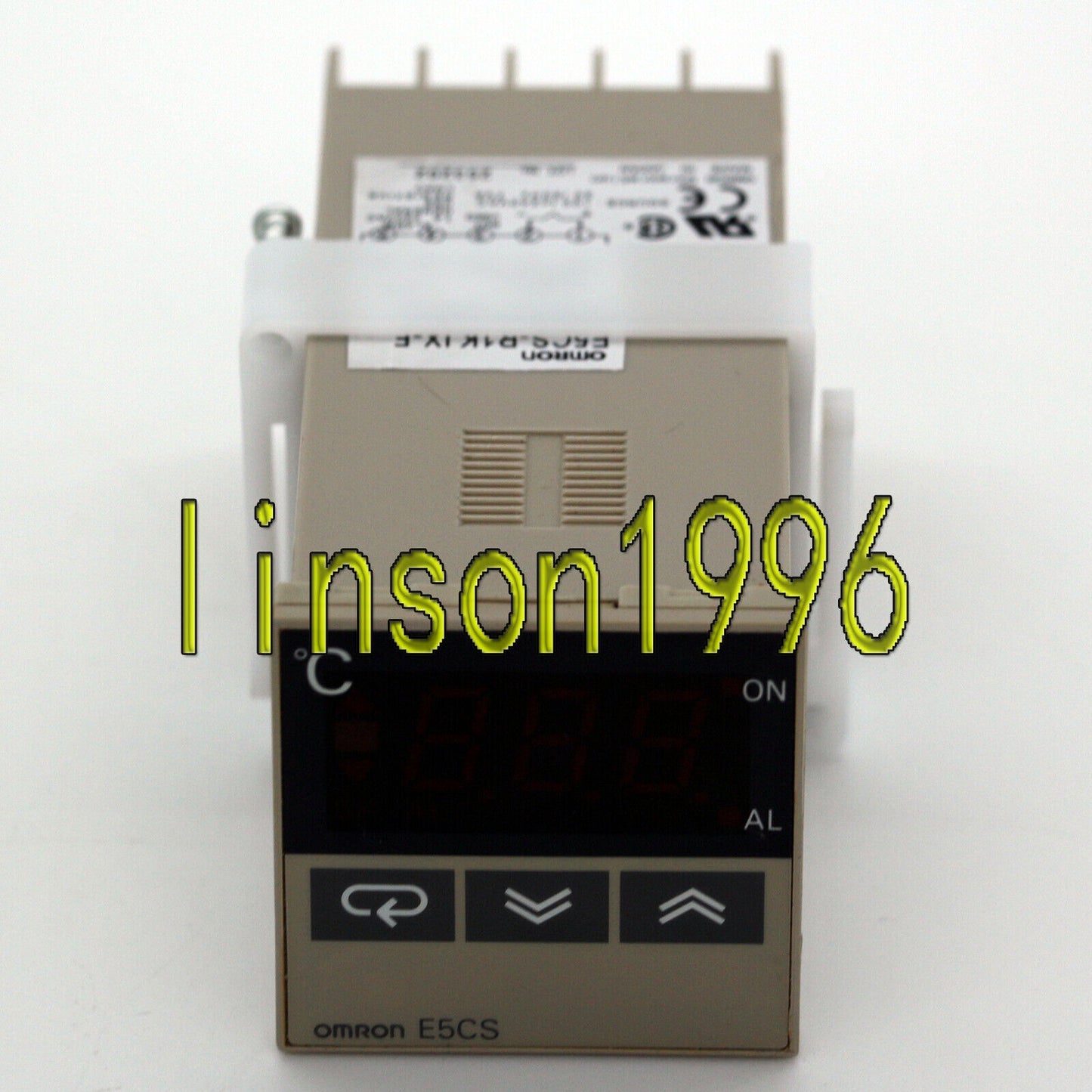 OMRON E5CS-R1KJX-F Temperature Controller - OMRON