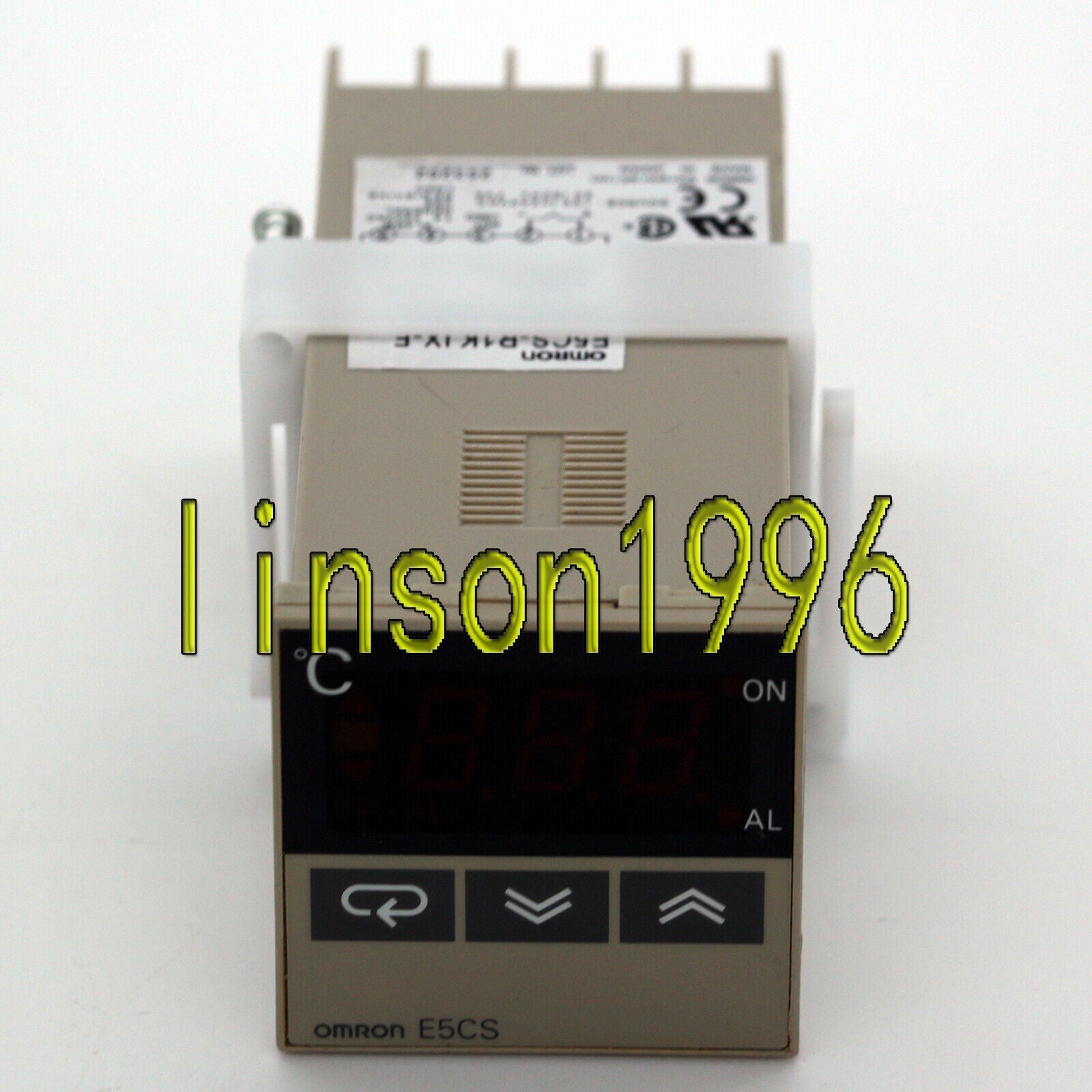 OMRON E5CS-R1KJX-F Temperature Controller - OMRON