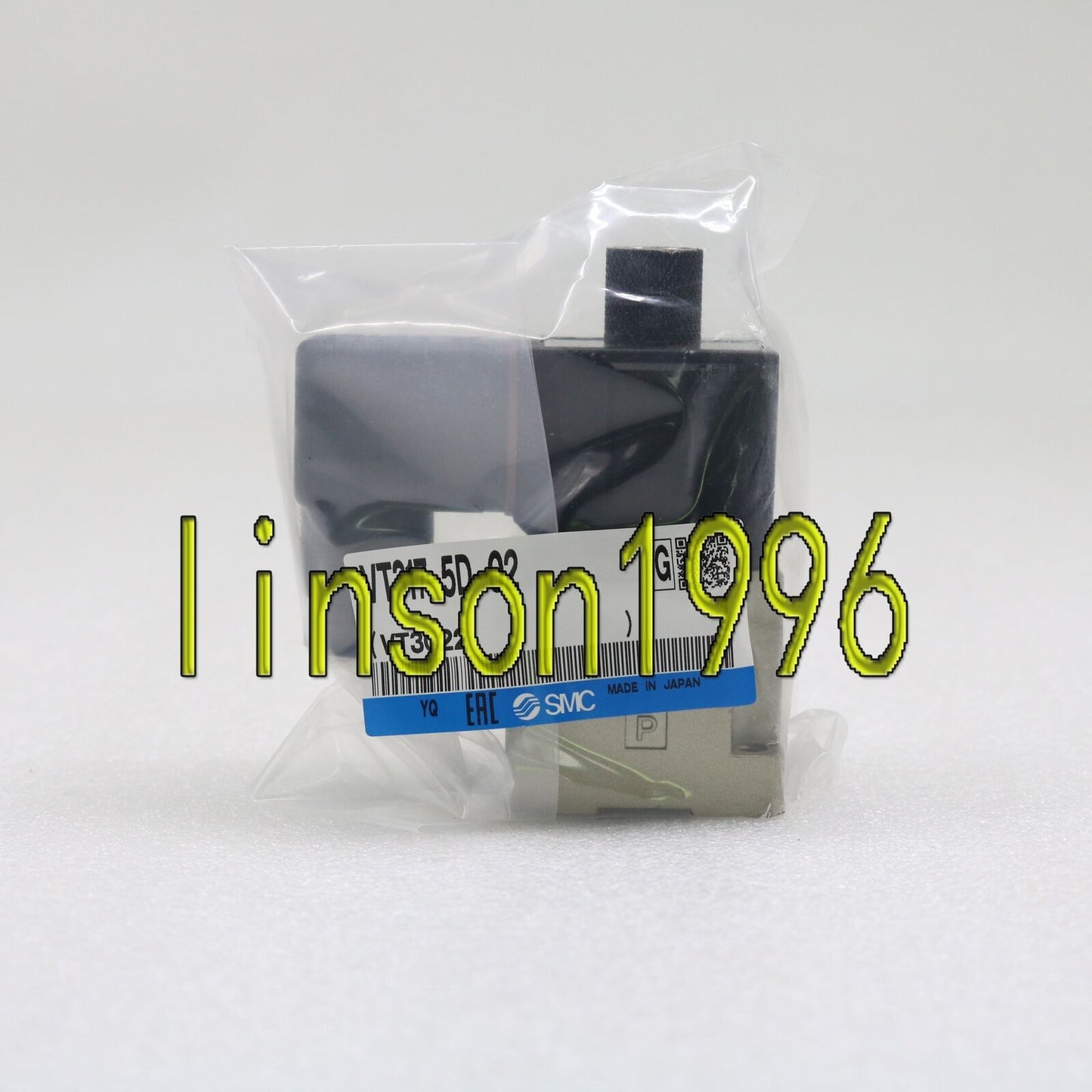 ONE SMC VT317-5D-02 Solenoid Valve - SMC