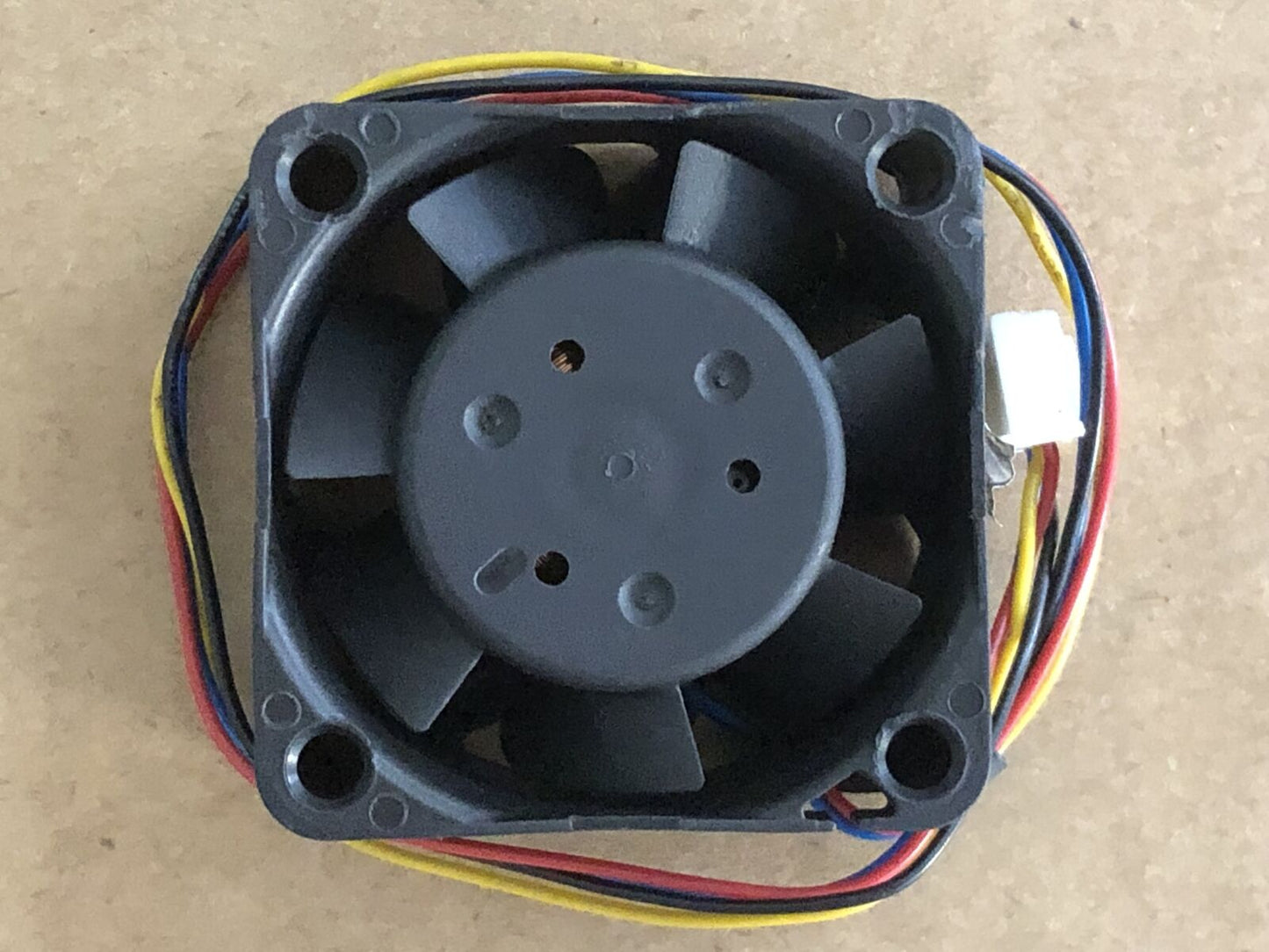 new 1pc Delta THA0412AD 4cm 4020 12v 0.60A Double Ball High Air Volume Cooling Fan