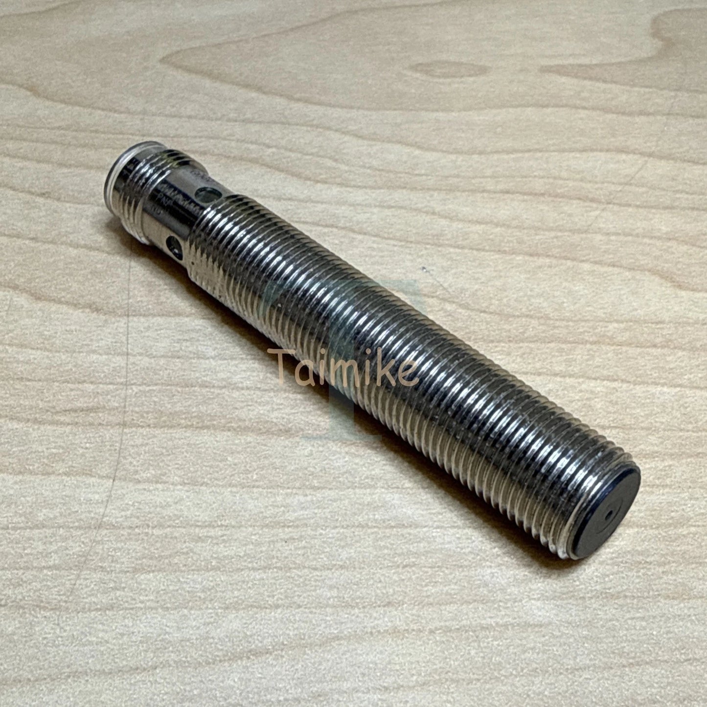 Omron E2A-M12LS04-M1-B1 Proximity Switch Sensor