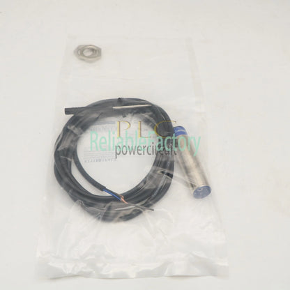 XT118B1PAL2 For Proximity Capacitive Sensor Cyl M18 12~24V Sn 5mm #XP 1PC