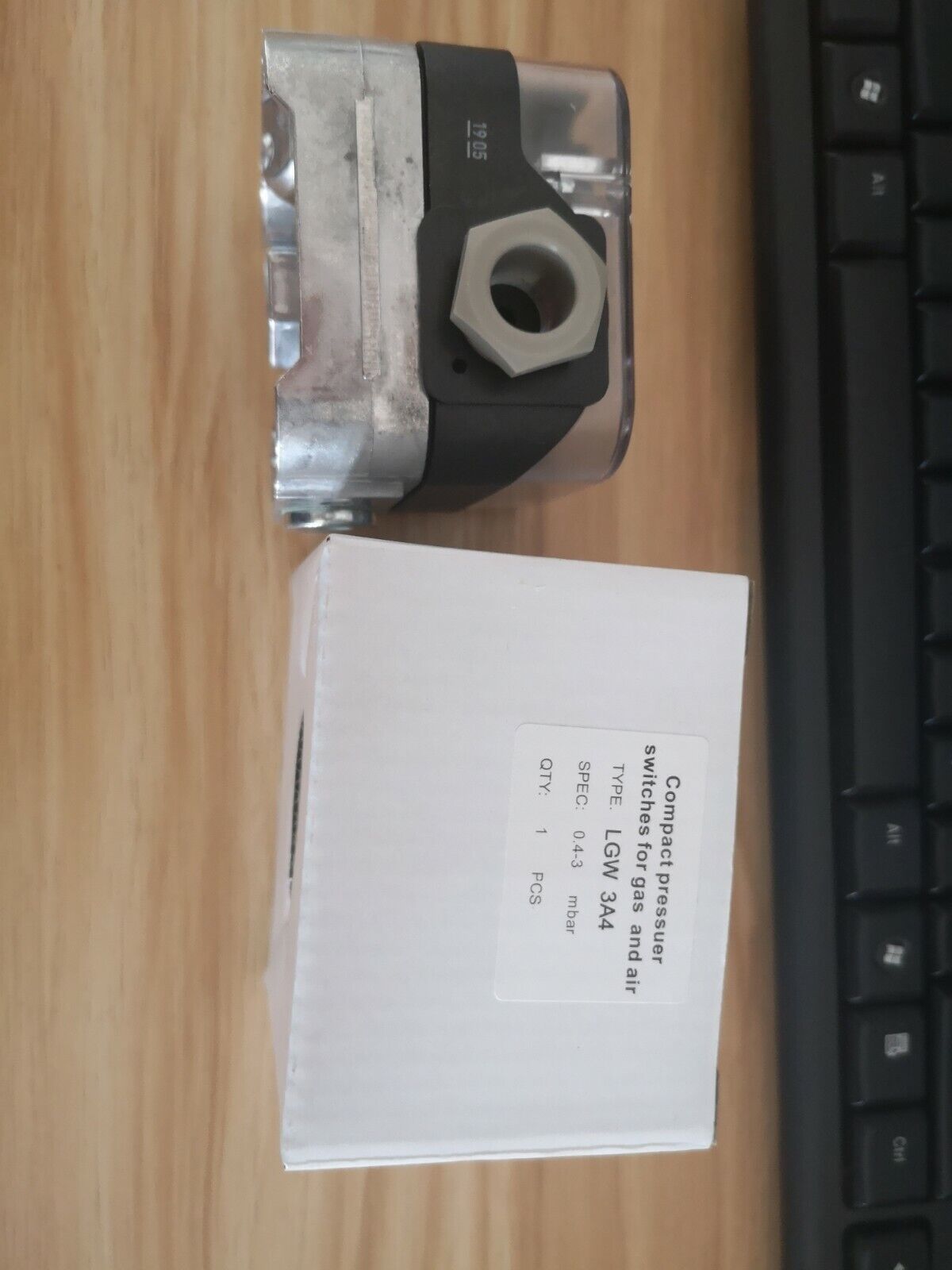 1-PC Pressure Switch DUNGS LGW3A4 - DUNGS