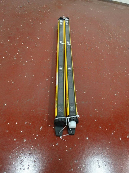 SICK M40Z-043020TT0 SENSOR 24 DC VOLTS (14879 - USED) - High-Performance Sensor Module for Industrial Applications - SICK