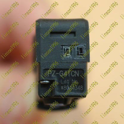 new ONE KEYENCE PZ-G41CN Photoelectric Sensors in Box - KEYENCE