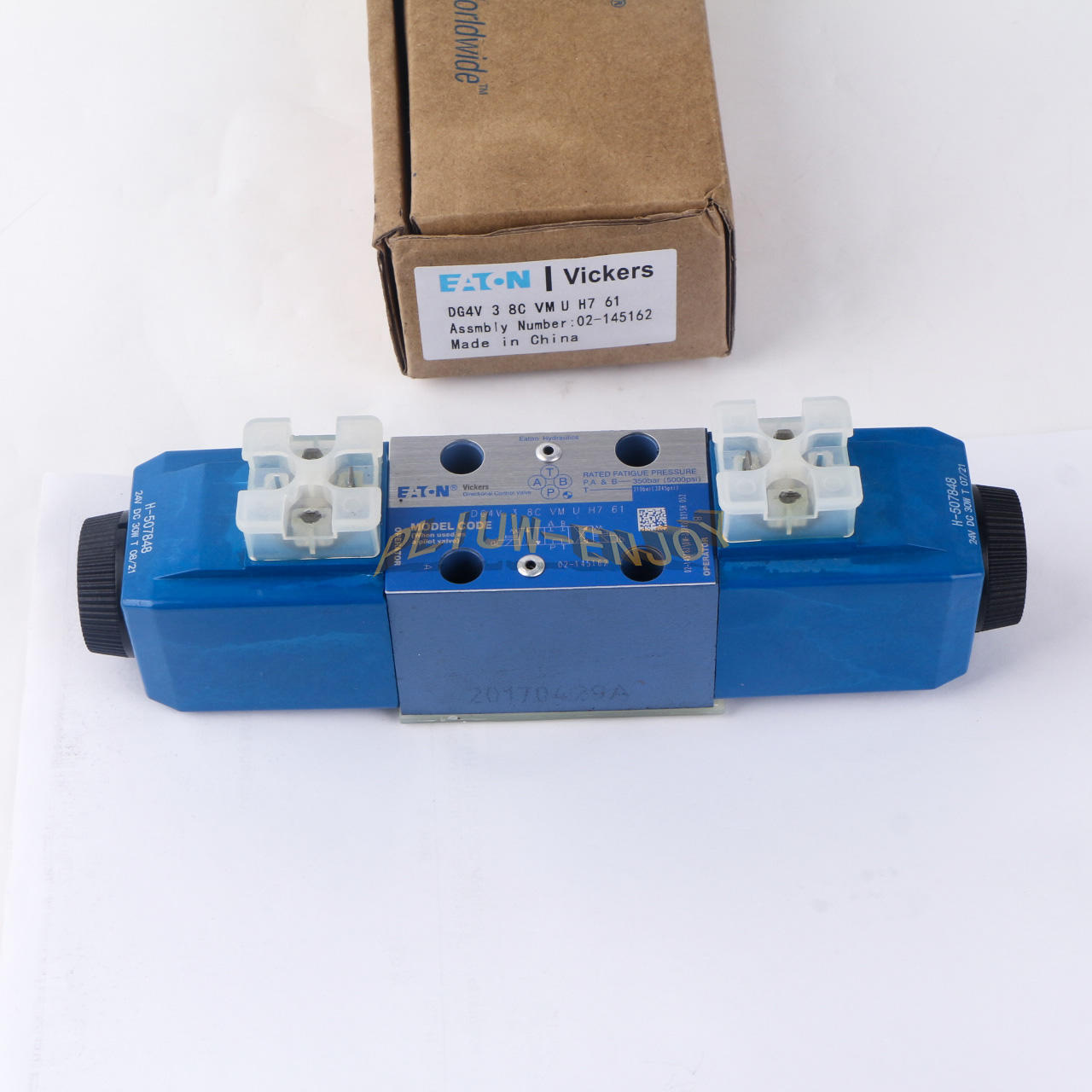 new 1PC EATON VICKERS DG4V 3 8C VM U H7 61(DG4V-3-8C-VM-U-H7-61) - EATON VICKERS