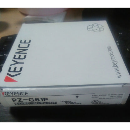 ONE KEYENCE PZ-G61P Photoelectric Sensor - High-Speed Performance - KEYENCE