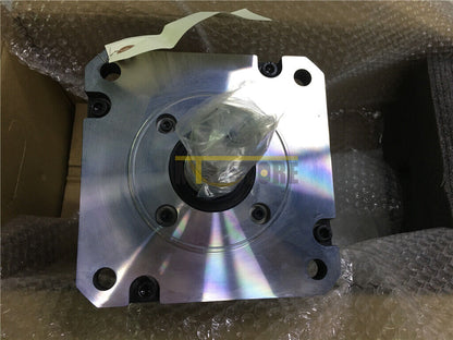 new 1PCS ONES Mitsubishi HC-SFS702 - MITSUBISHI