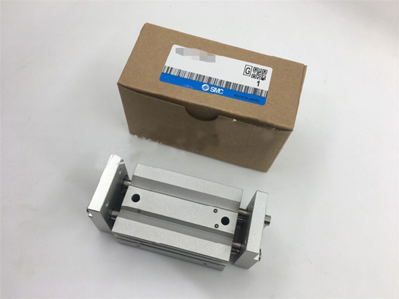 1pcs SMC cylinder MHL2-10DZ