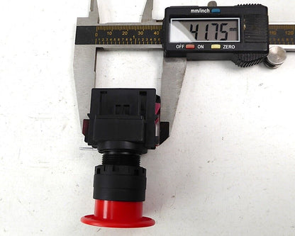 IDEC 1307602-001 Red Push-Pull Switch - IDEC