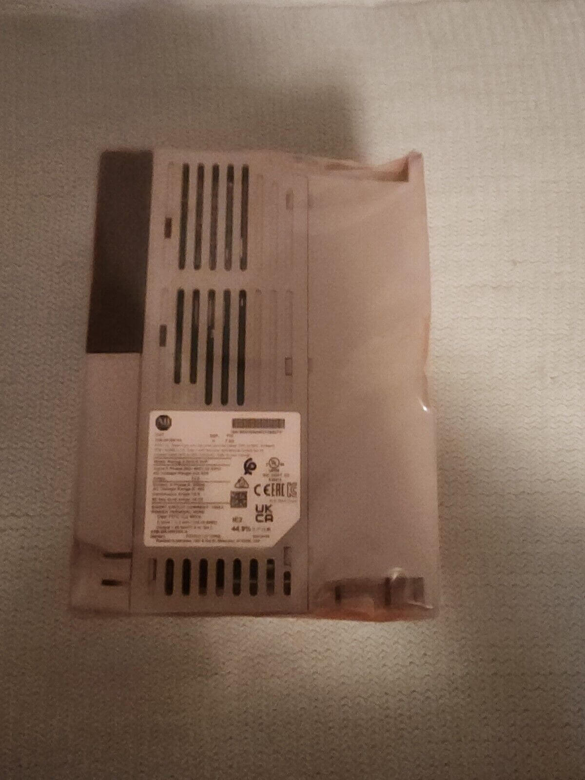 Allen-bradley 22B-D010N104 PowerFlex SHIP - ALLEN-BRADLEY